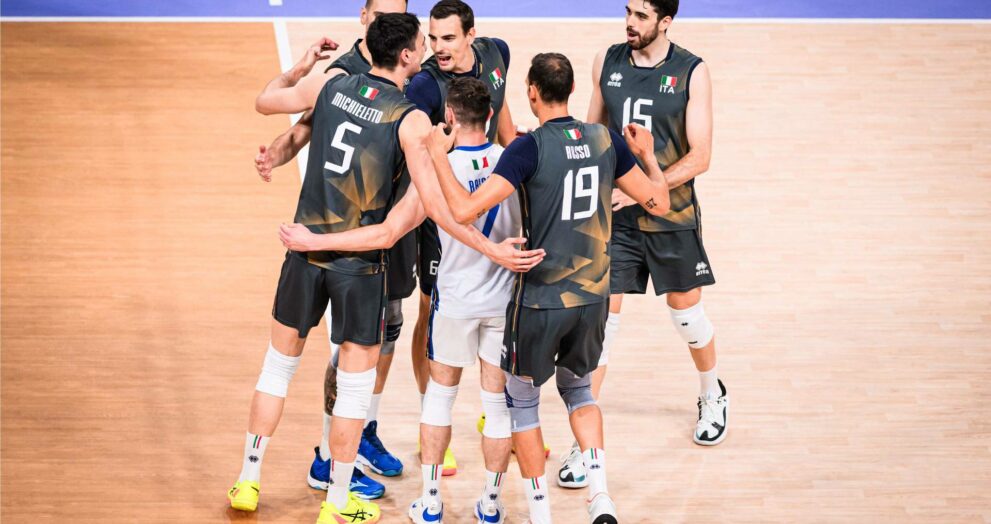 La Nazionale Maschile di pallavolo in azione contro l'Egitto nel torneo olimpico di Parigi