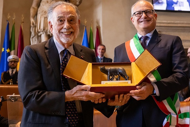 Francis Ford Coppola riceve La Lupa Capitolina in Campidoglio