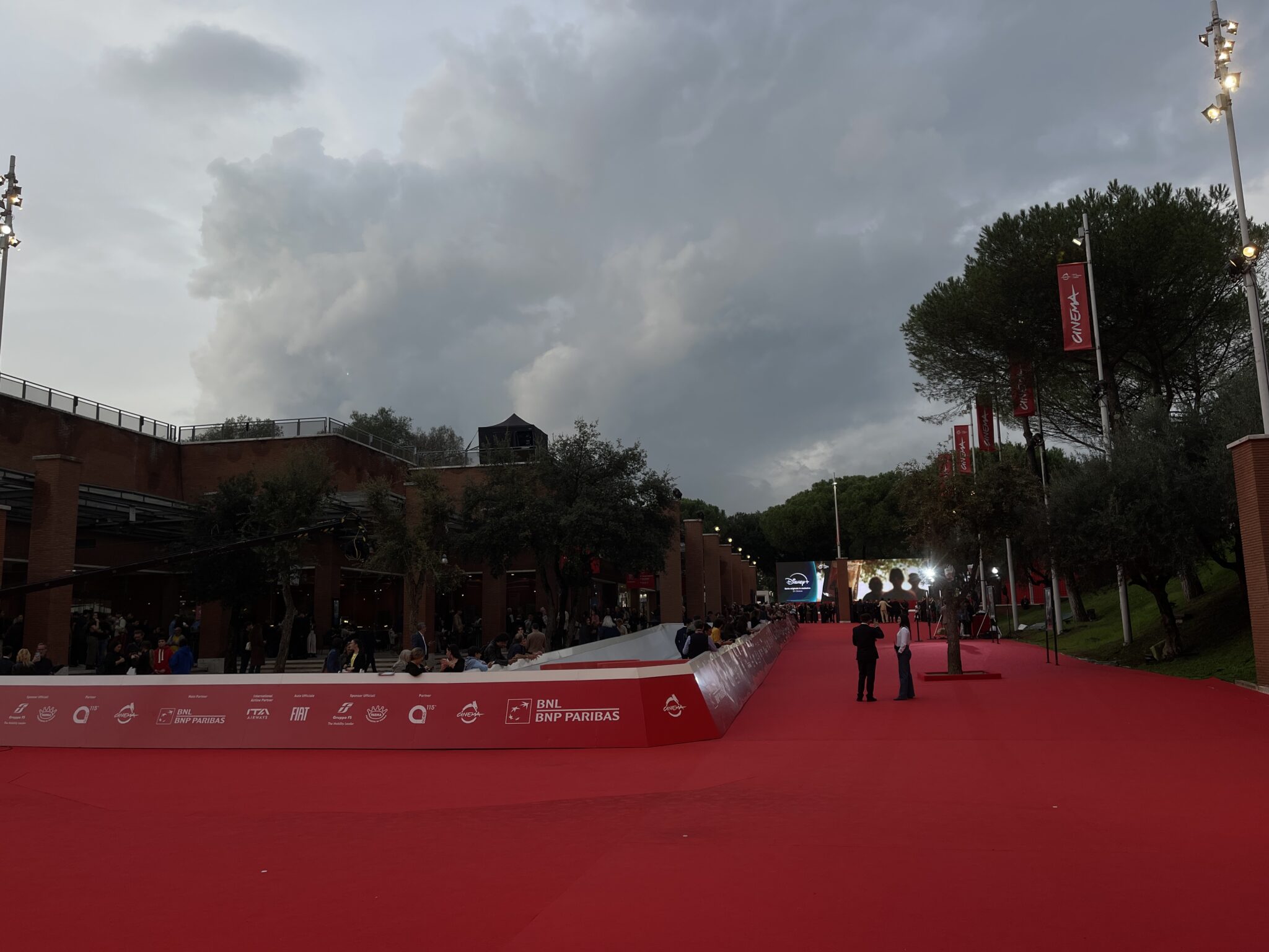 Festa del cinema red carpet pioggia in arrivo